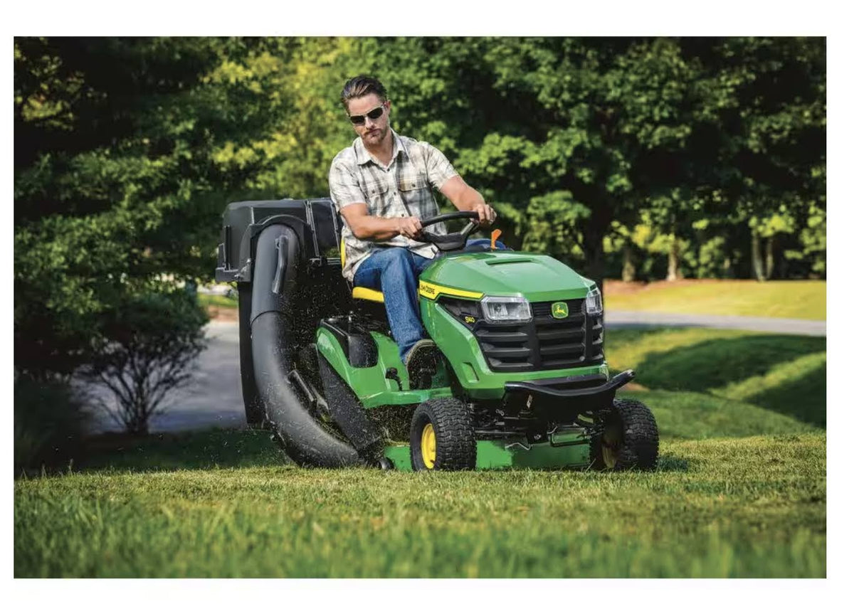 John Deere S140 48 in. 22 HP V-Twin GAS Hydrostatic Riding Lawn Tractor