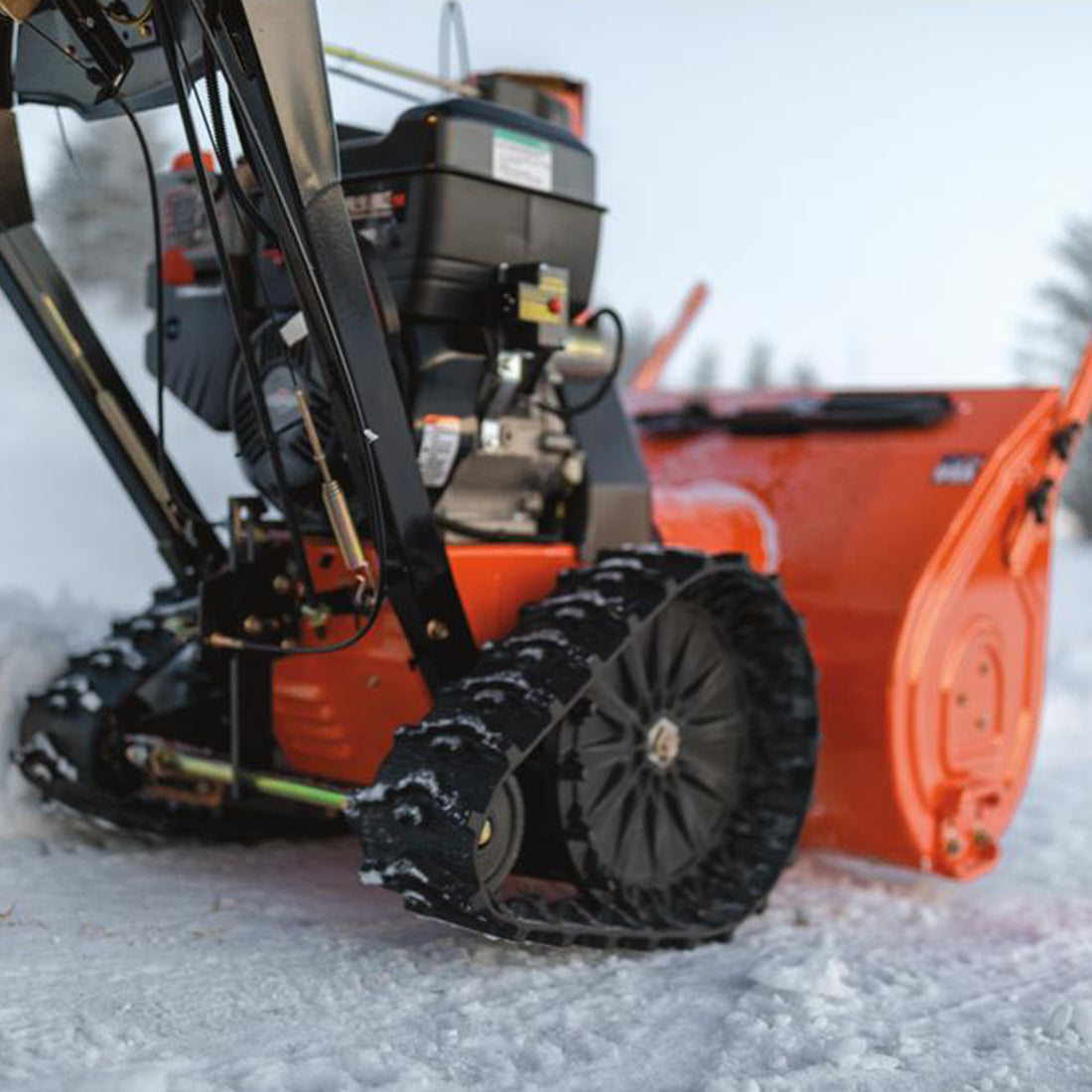 Ariens 921057 Platinum RapidTrak SHO 28 In. Two-Stage Snow Blower