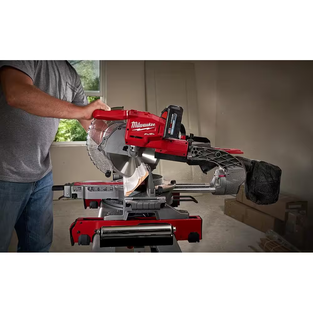 M18 FUEL 18V 10 In. Lithium-Ion Brushless Cordless Dual Bevel Sliding Compound Miter Saw Kit W/(2) 8.0 Ah Batteries